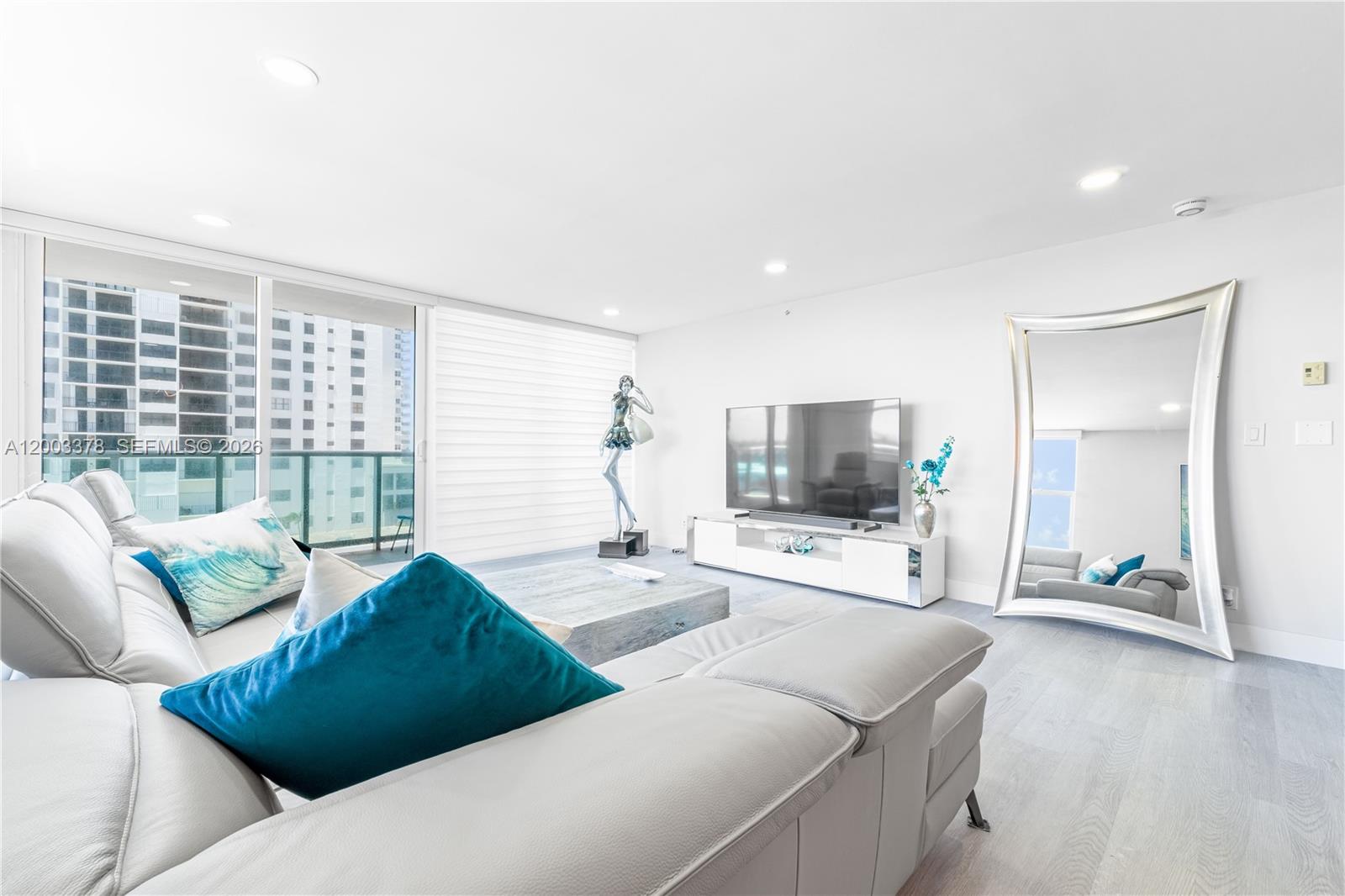 2501 S Ocean Dr 536 Property Photo 4