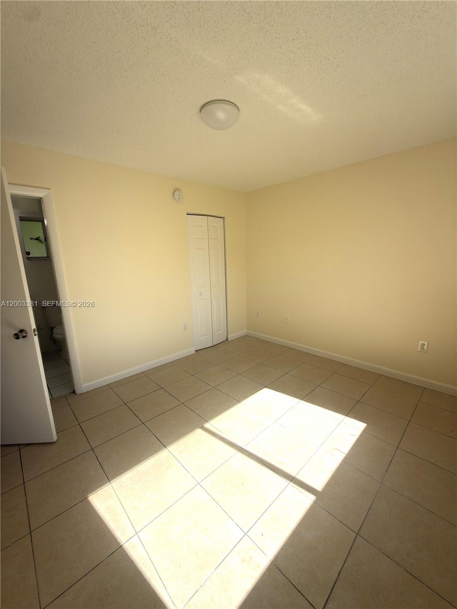 14020 Ne 3rd Ct 5 Property Photo 6