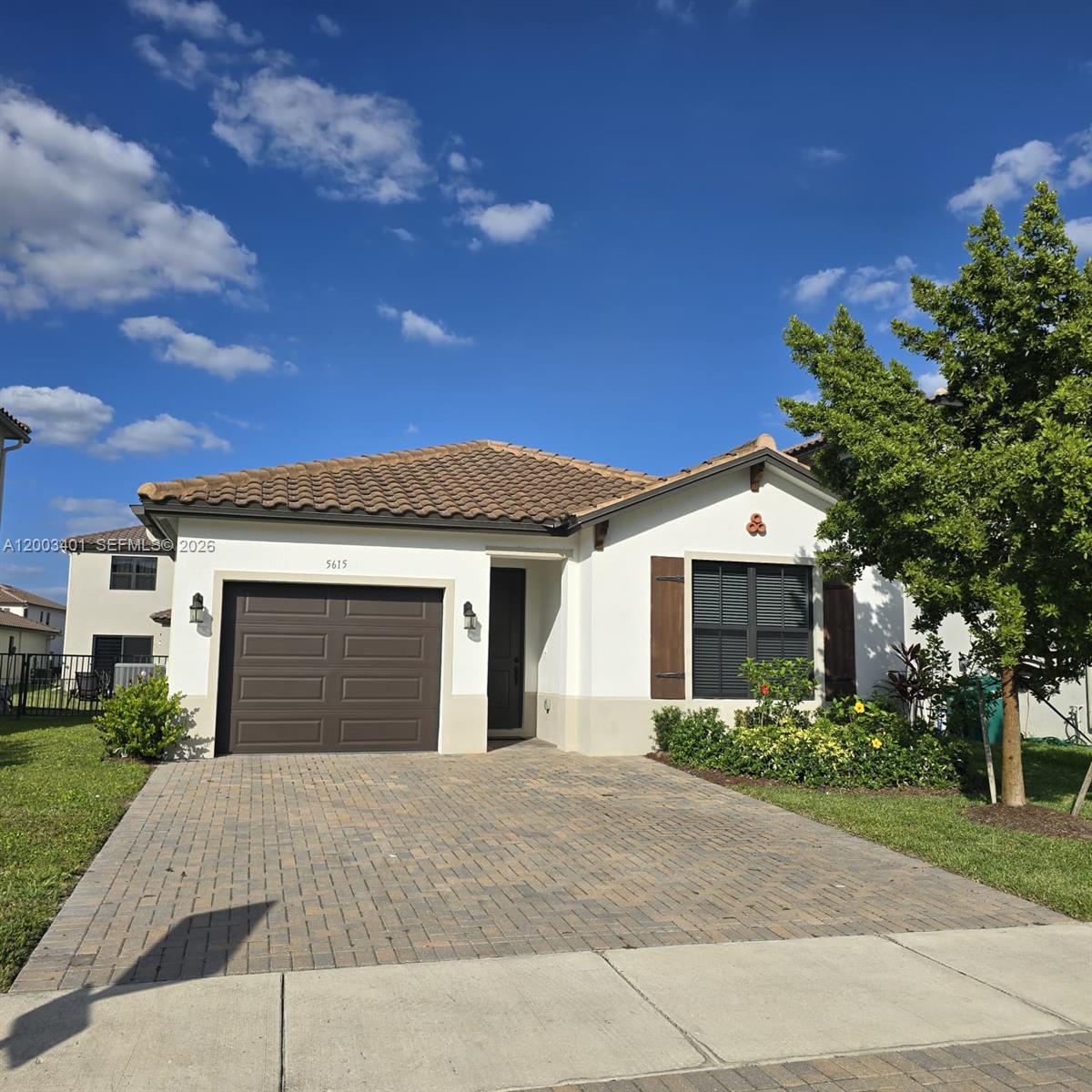 5615 Carrara Dr Property Photo 1