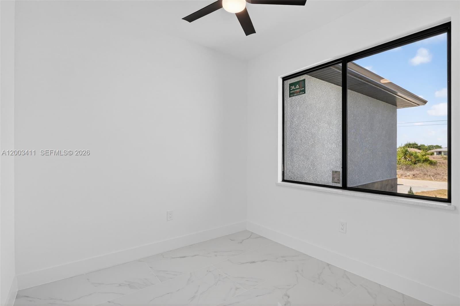 312 Rand Ave. Property Photo 8