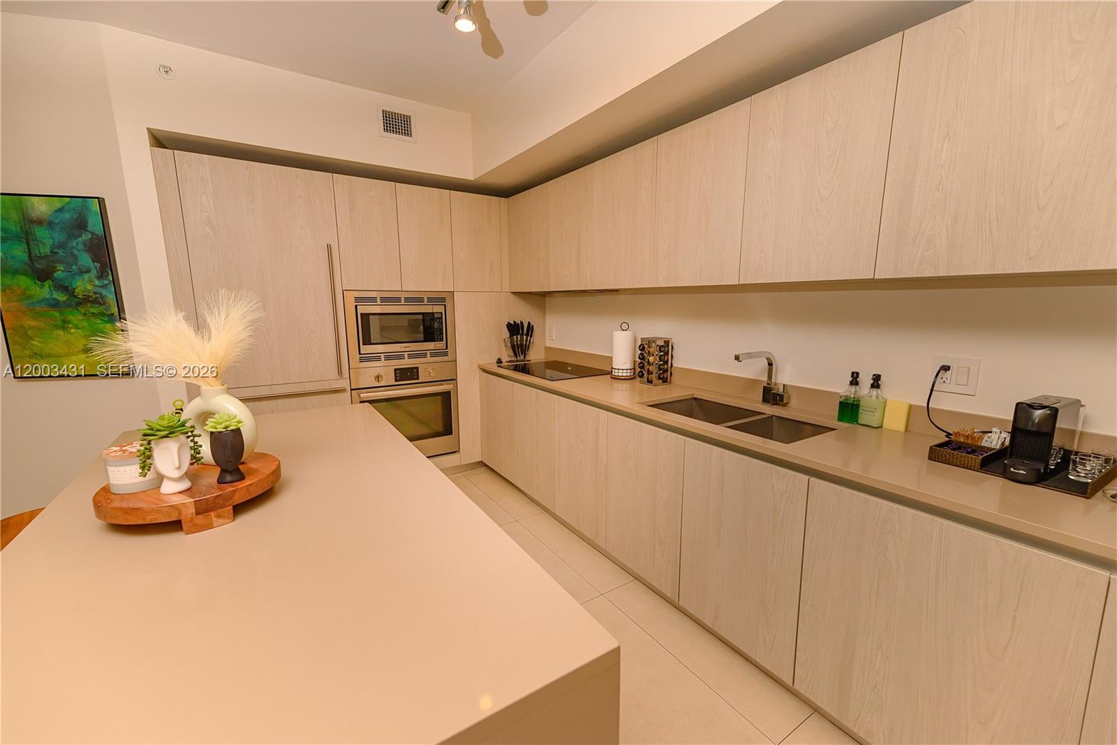 4111 S Ocean Dr 1710 Property Photo 4