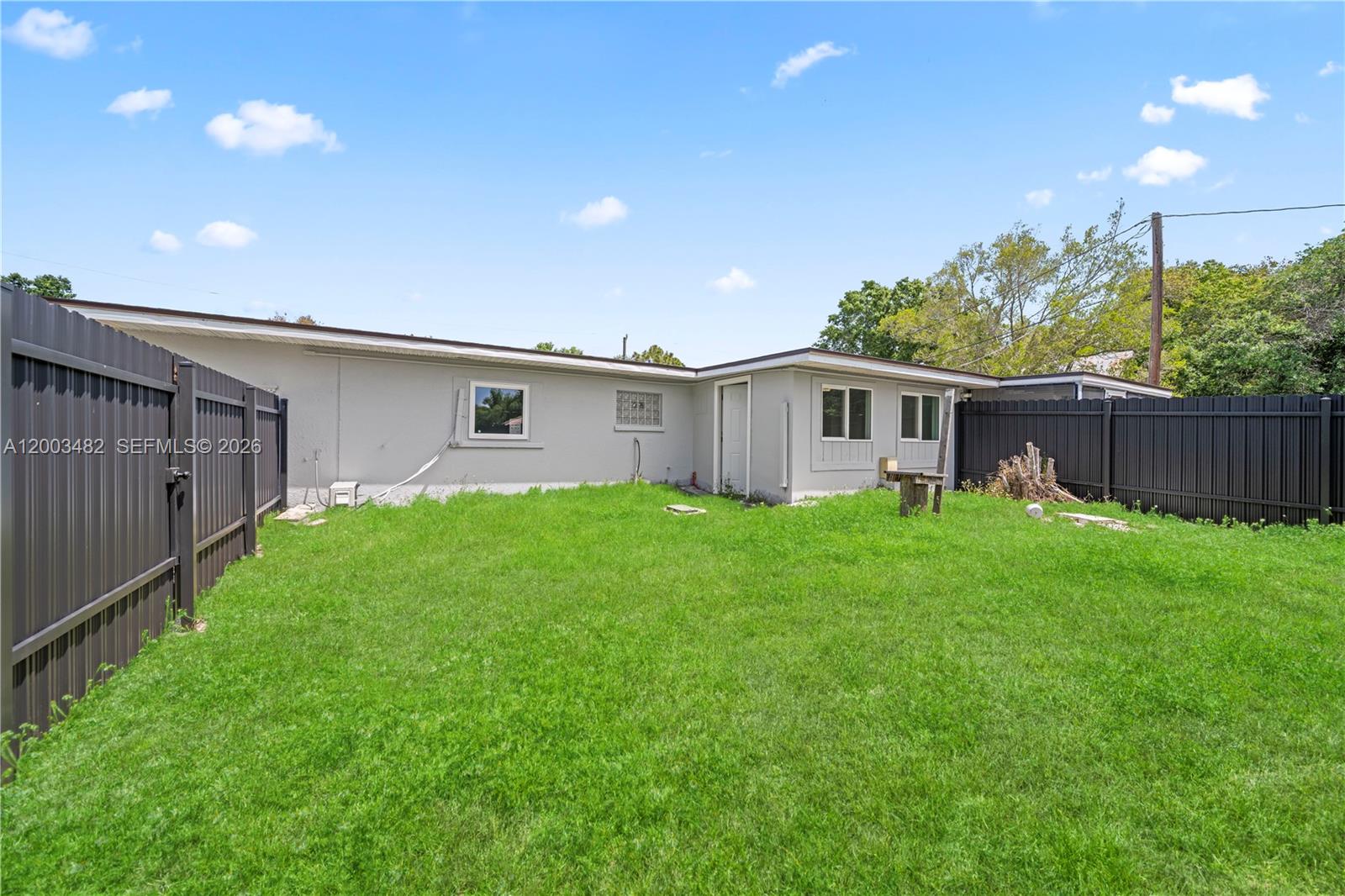 1507 Lavilla Rd Property Photo 2