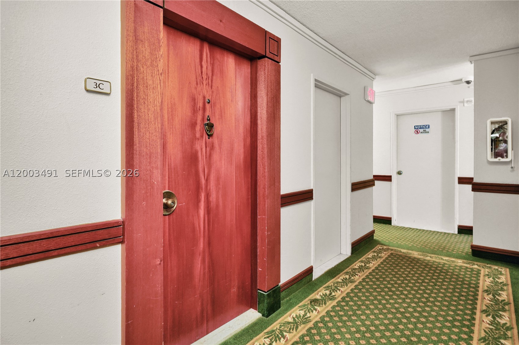 5555 Collins Ave 3c Property Photo 2