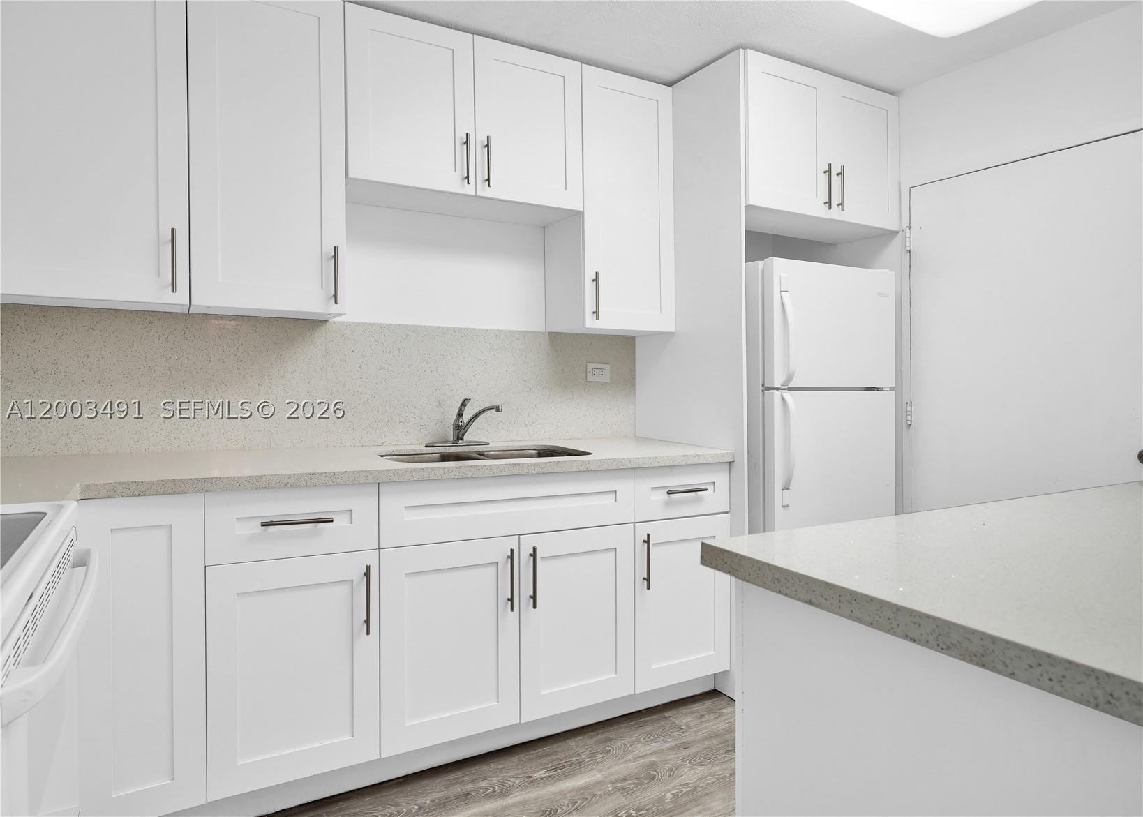 5555 Collins Ave 3c Property Photo 4