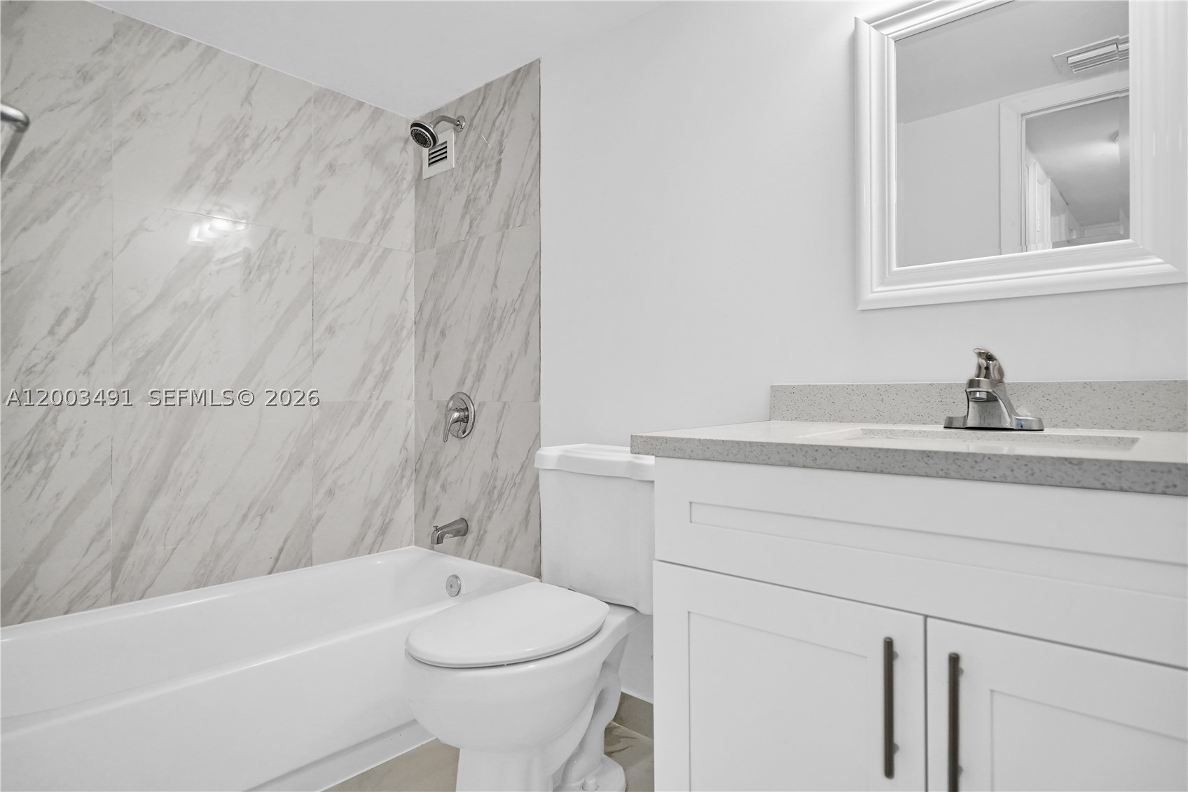 5555 Collins Ave 3c Property Photo 12