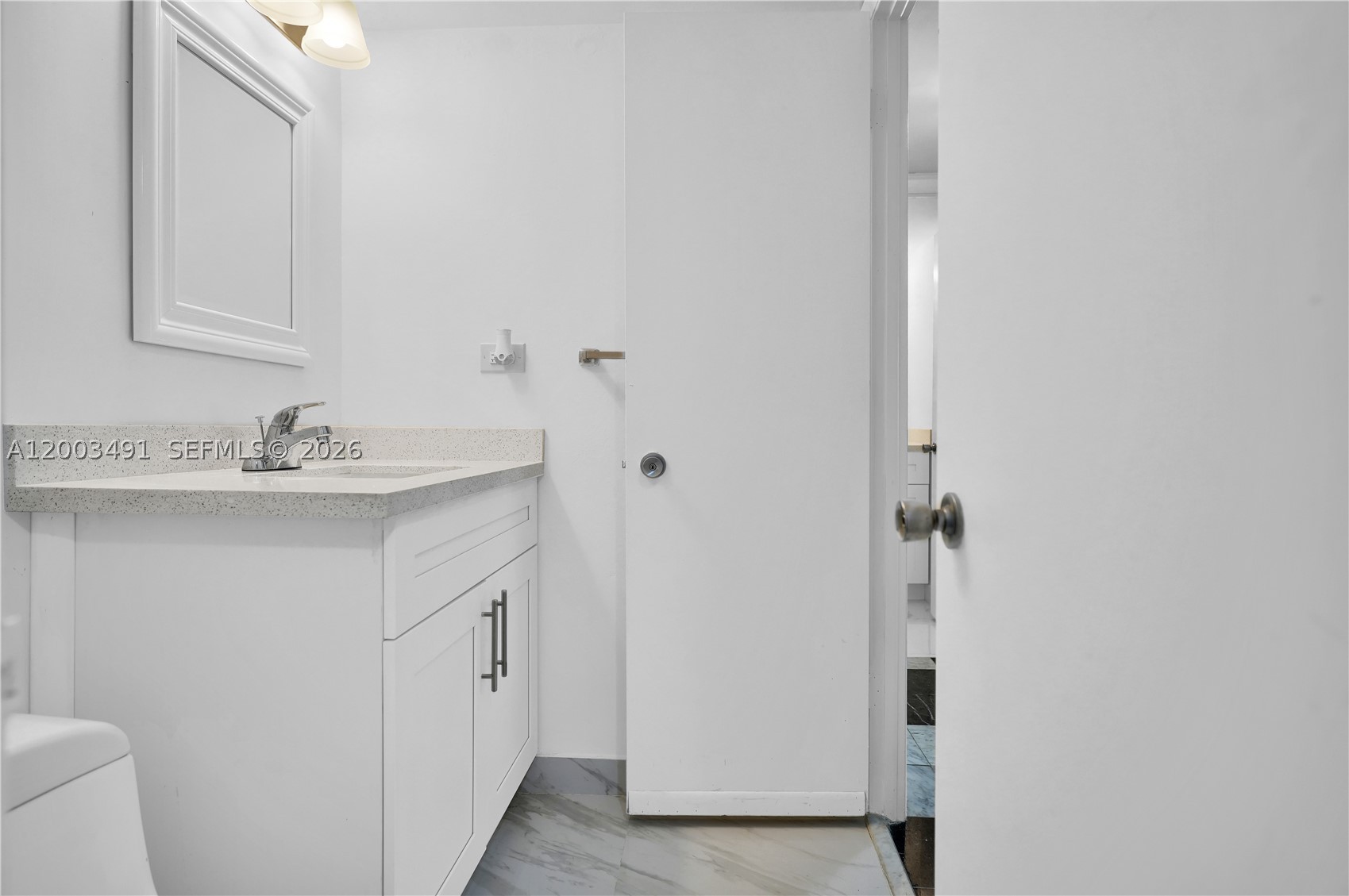 5555 Collins Ave 3c Property Photo 13