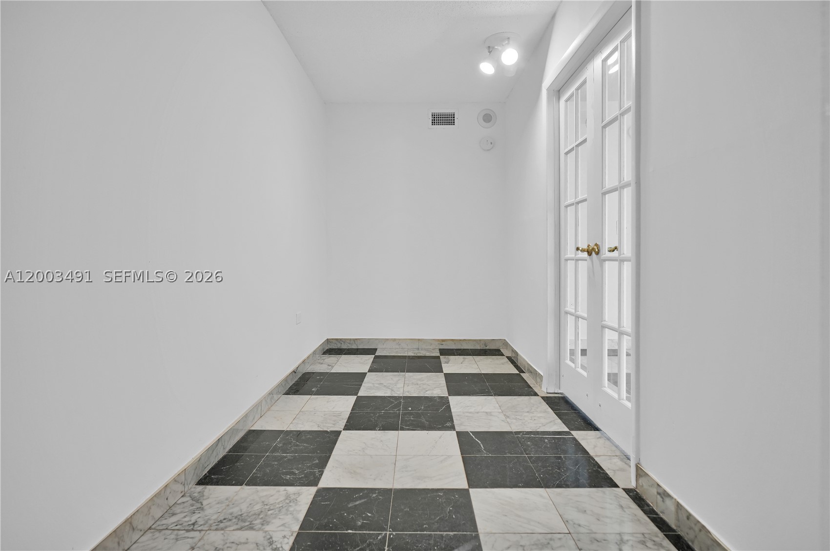 5555 Collins Ave 3c Property Photo 15