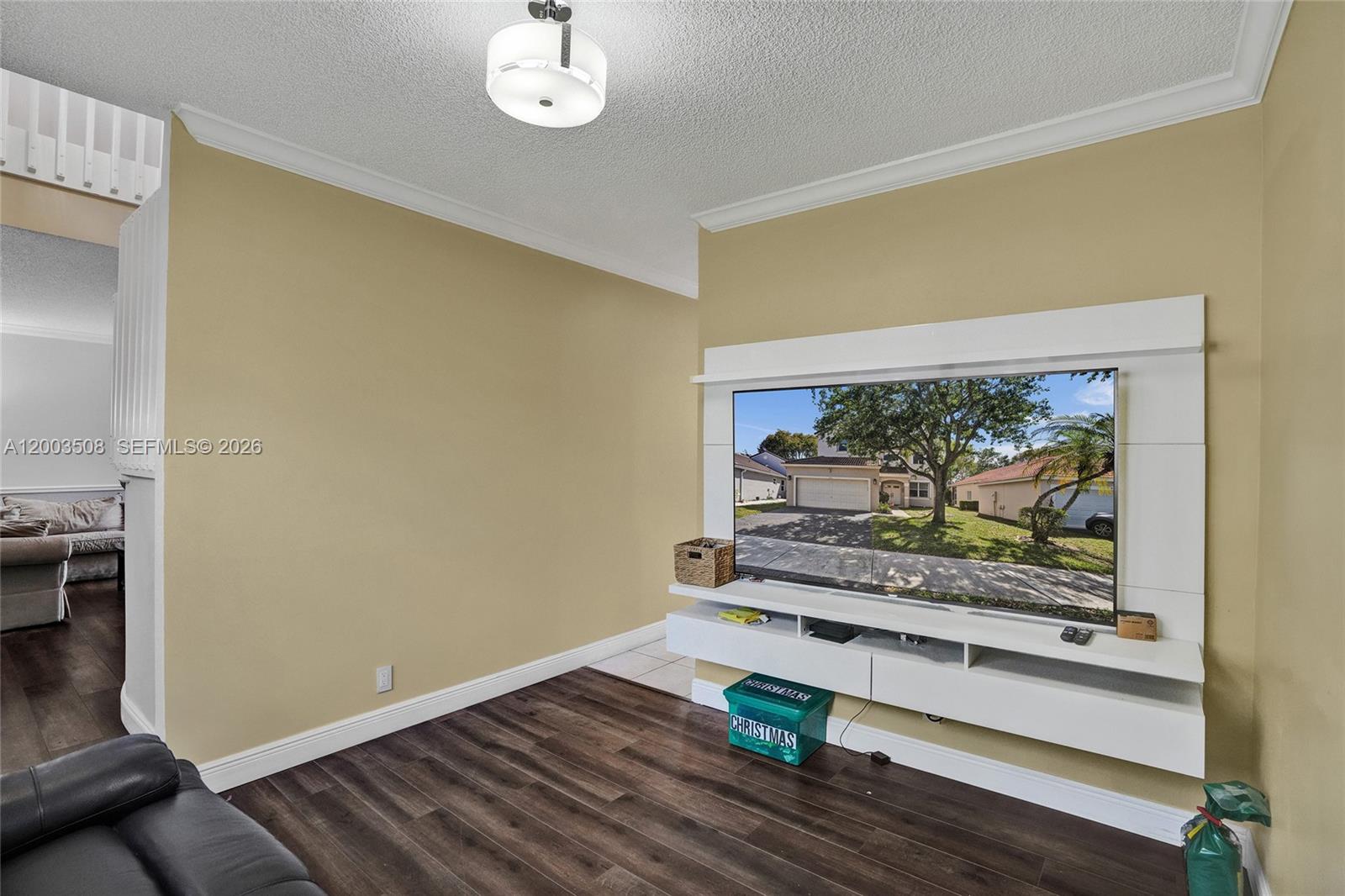636 Sand Creek Cir Property Photo 19