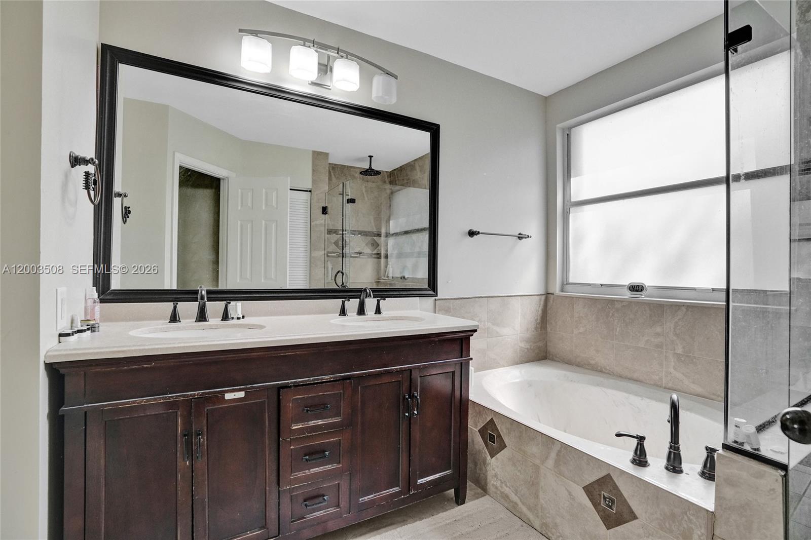 636 Sand Creek Cir Property Photo 29