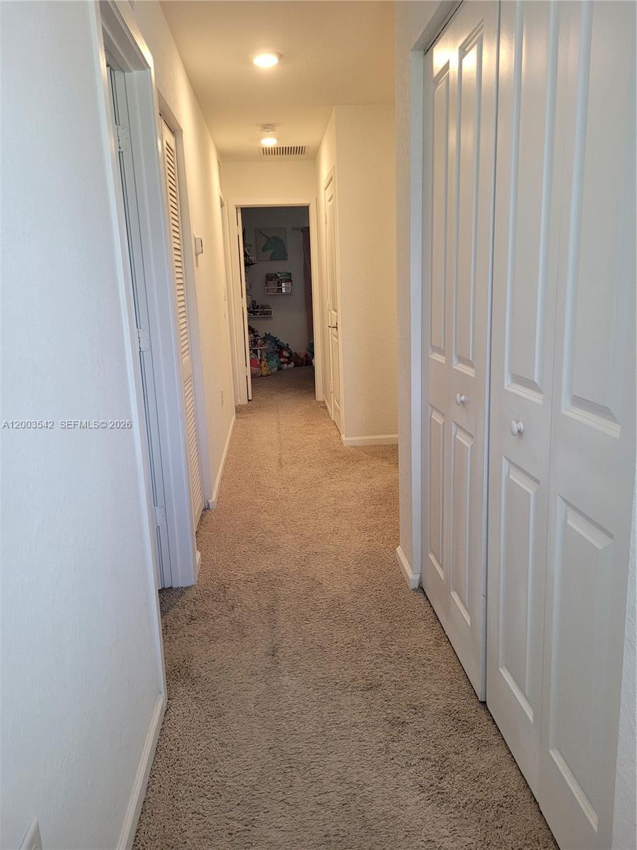 1015 Se 24th Ter Property Photo 15
