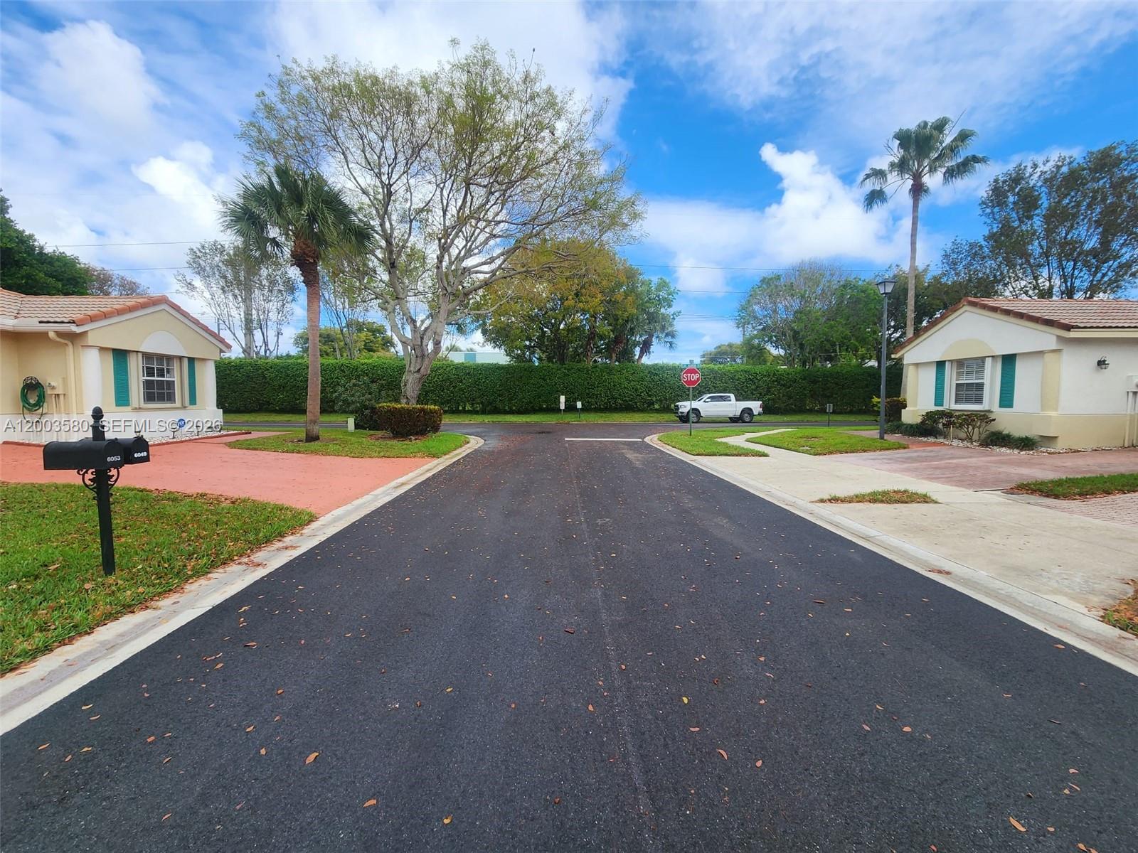 6053 Heliconia Rd Property Photo 3
