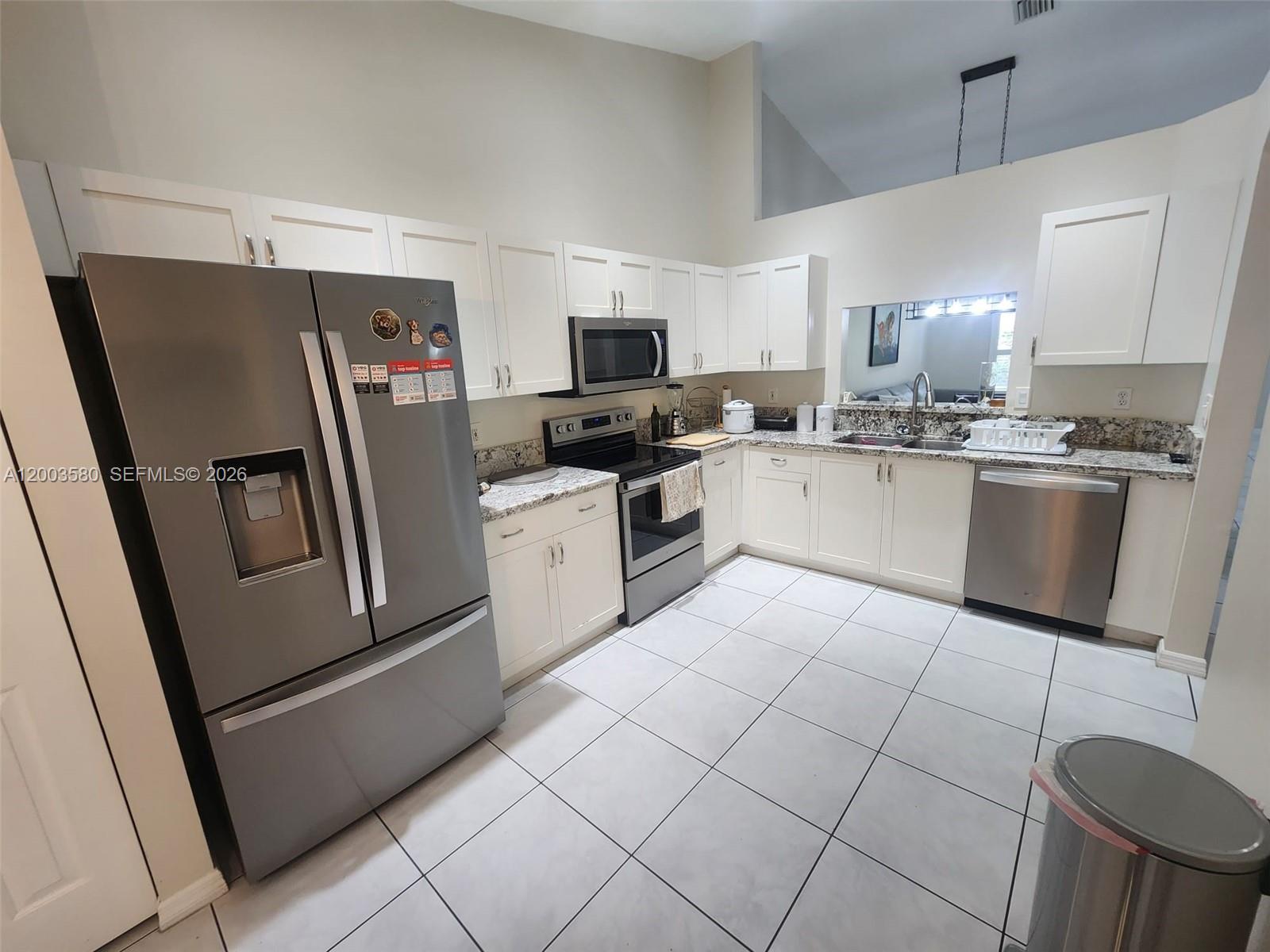6053 Heliconia Rd Property Photo 5