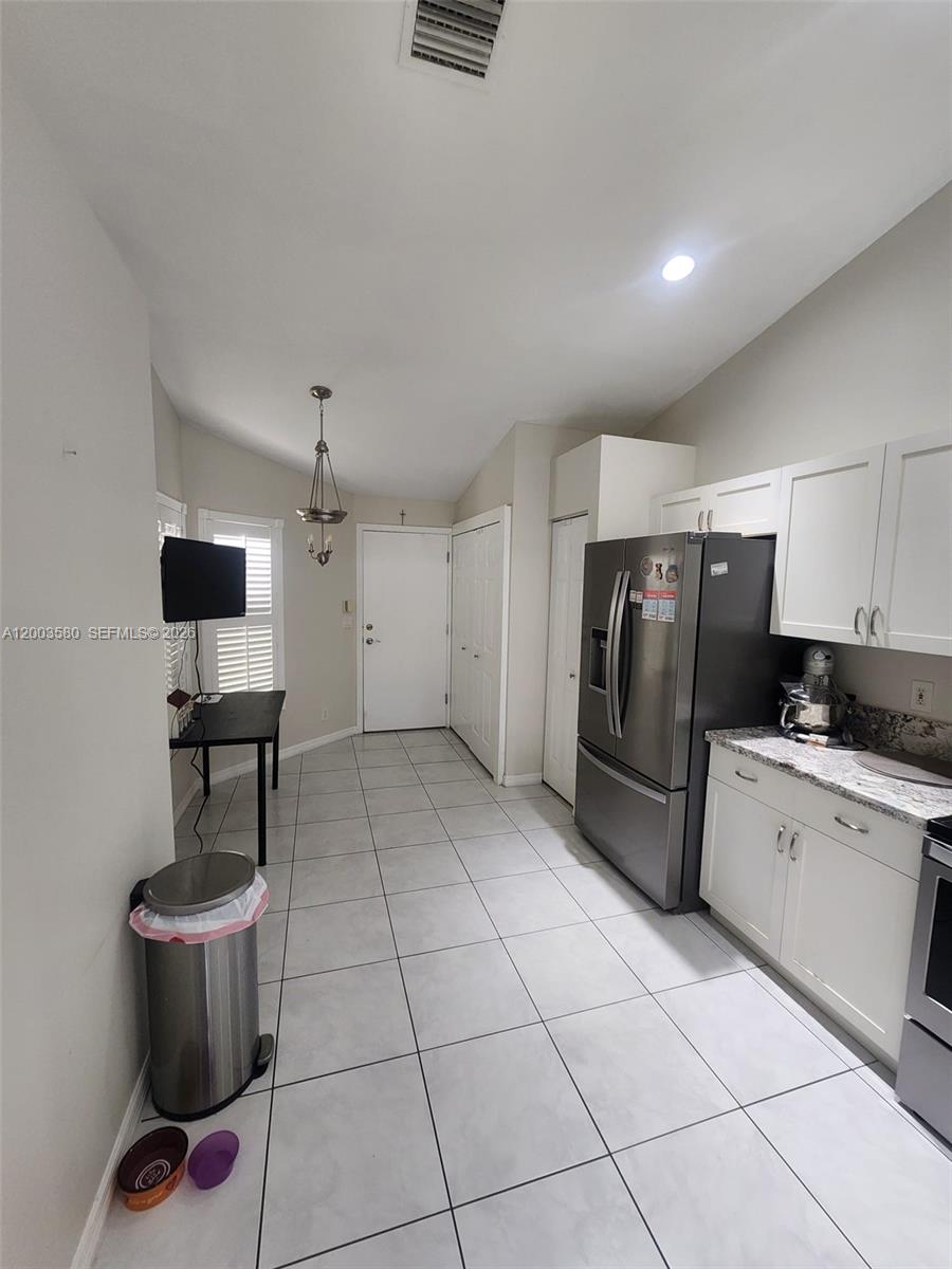 6053 Heliconia Rd Property Photo 7