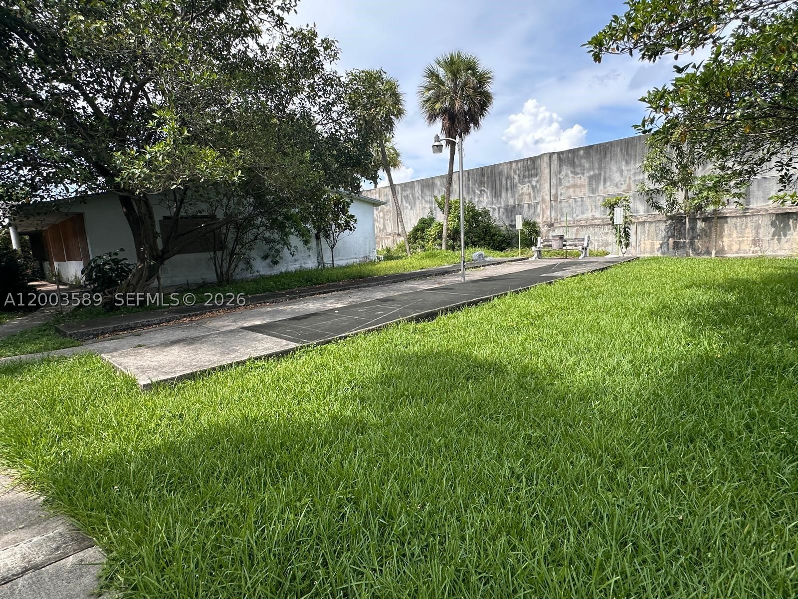 230 Sw 11th Ave 14 Property Photo 13