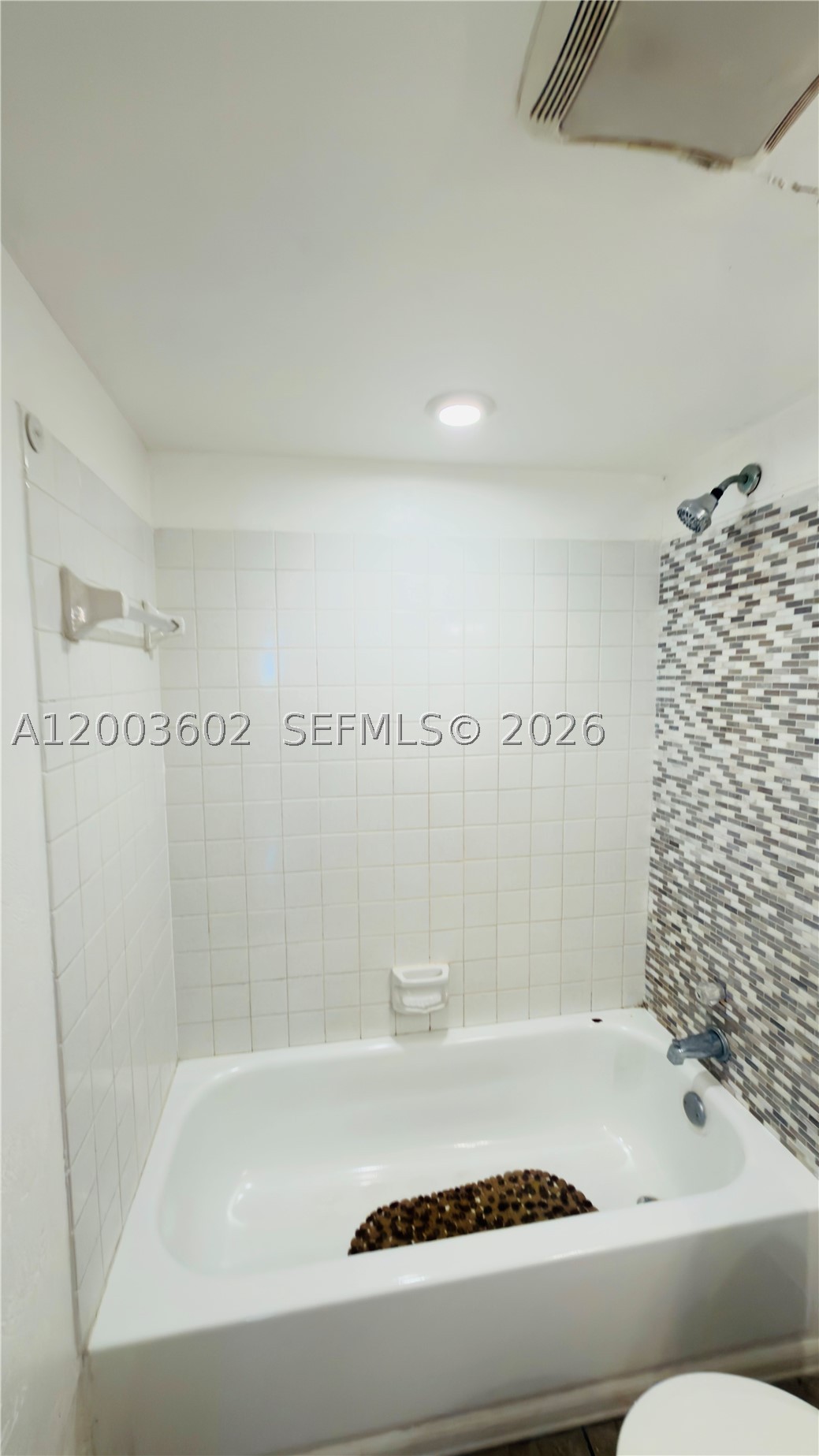 5855 Washington St 90 Property Photo 7