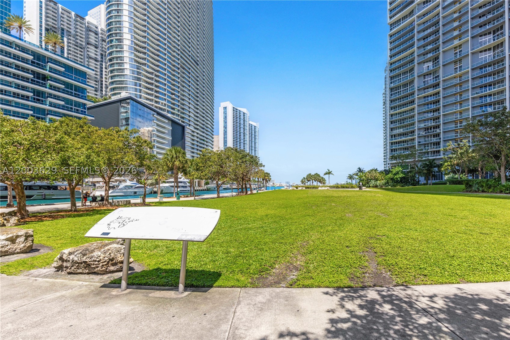485 Brickell Ave 4501 Property Photo 21