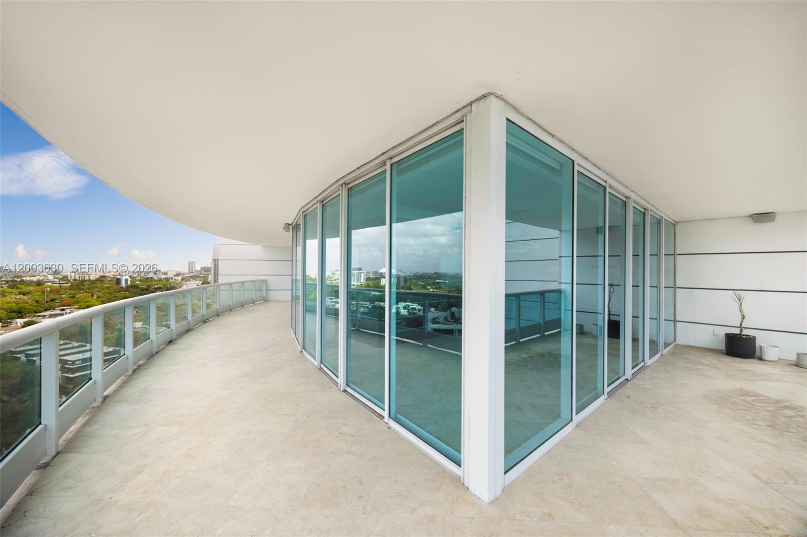 2127 Brickell Ave 1805 Property Photo 4