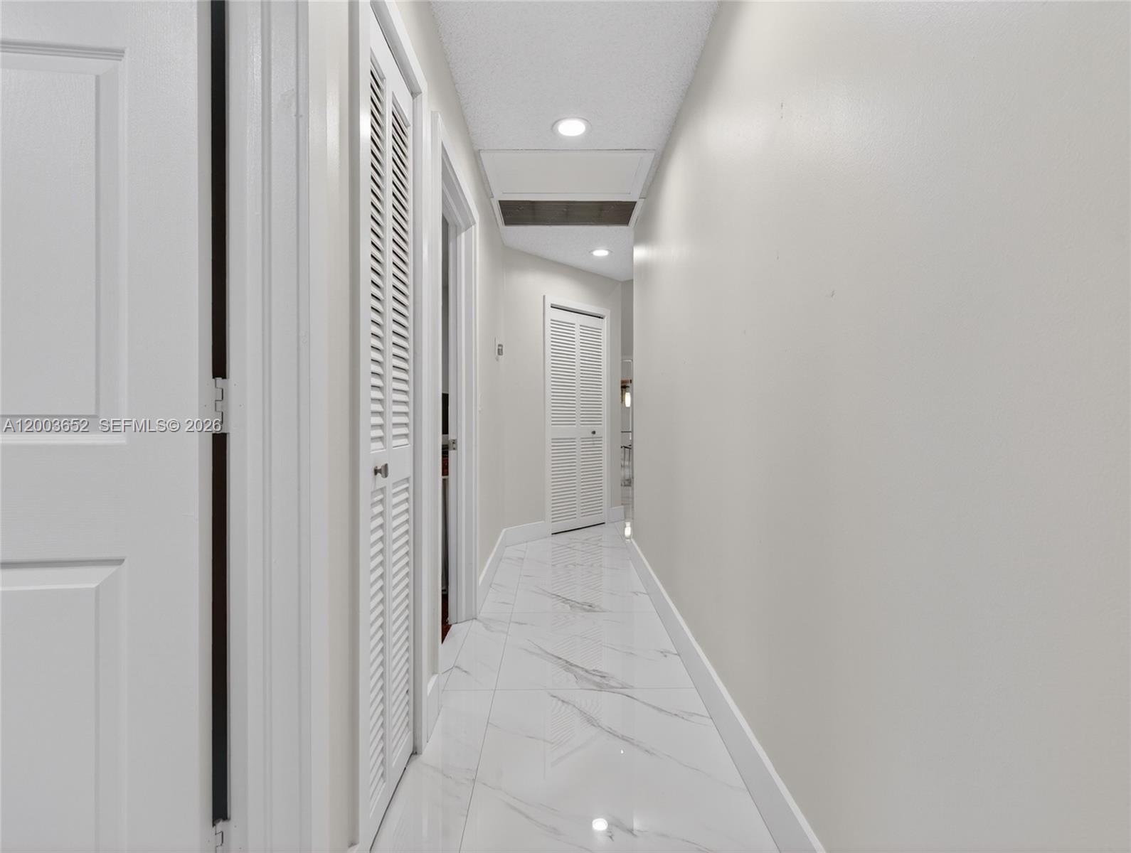 1025 Creekford Dr Property Photo 89