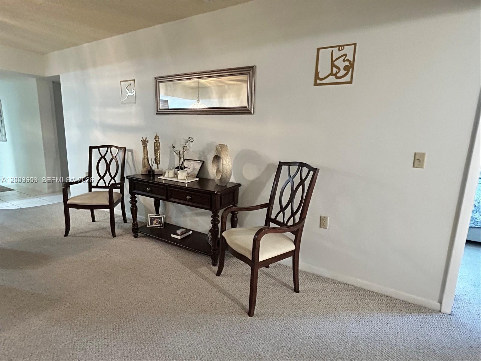1701 Whitehall Dr 403 Property Photo 6