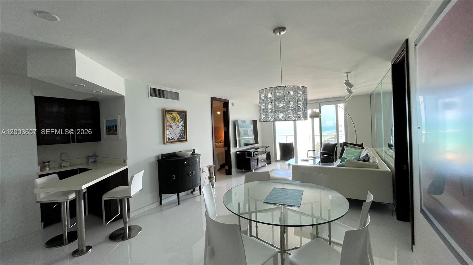 5701 Collins Ave 1714 Property Photo 3
