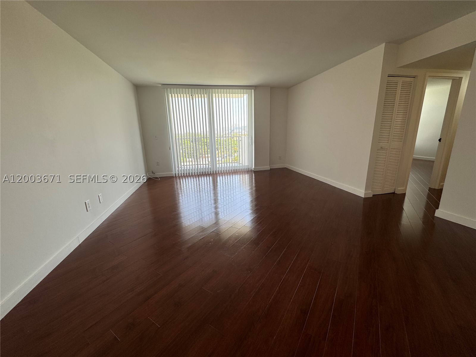 2020 Ne 135th St 810 Property Photo 4