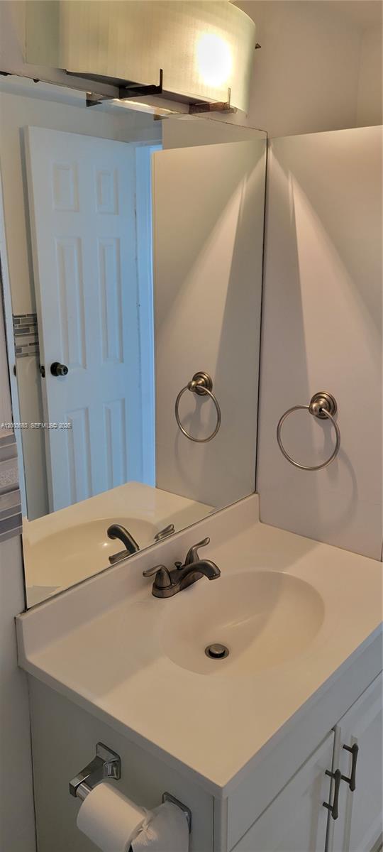 13499 Biscayne Blvd 511 Property Photo 17