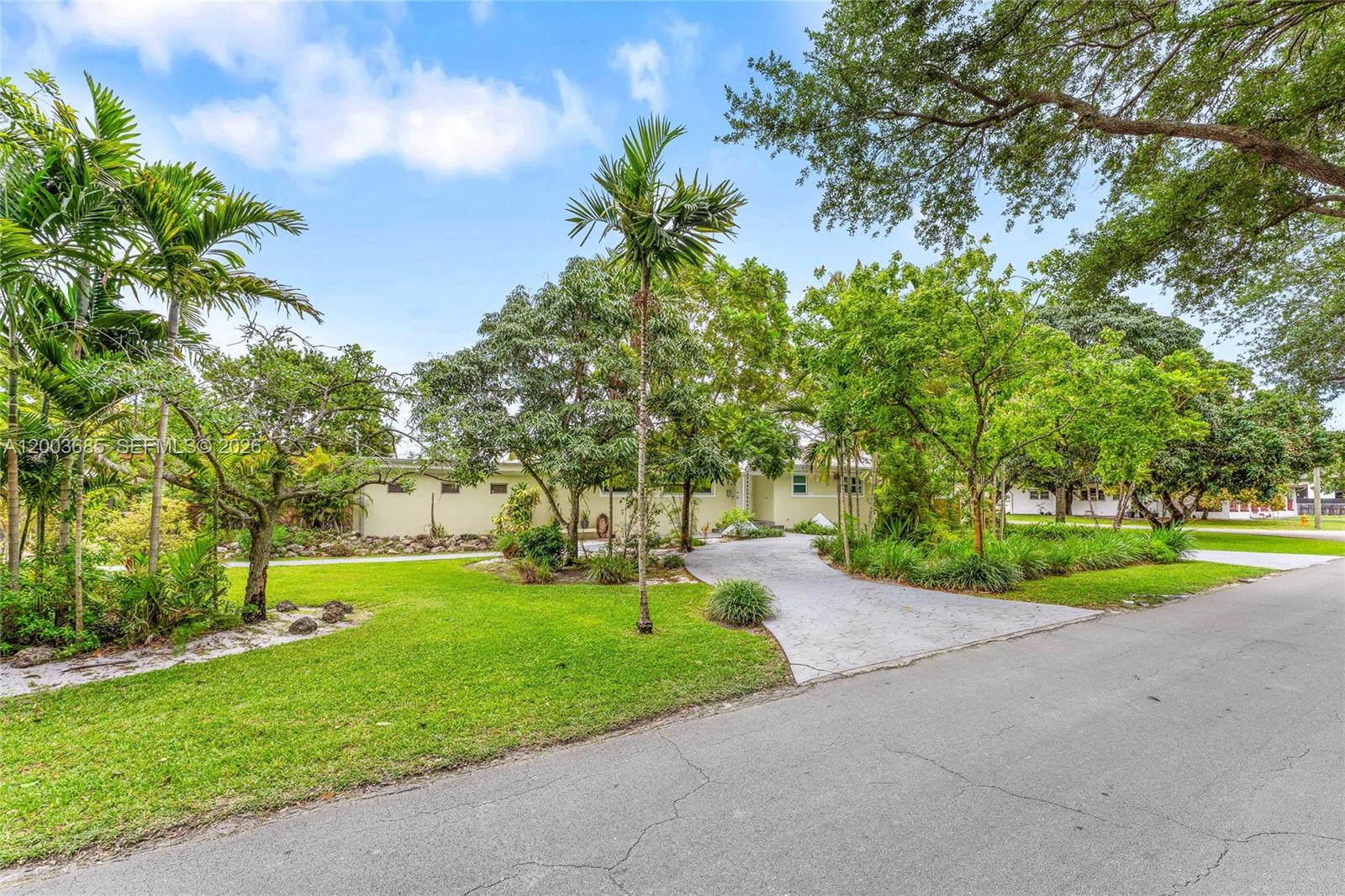 501 Lawn Way Property Photo 1