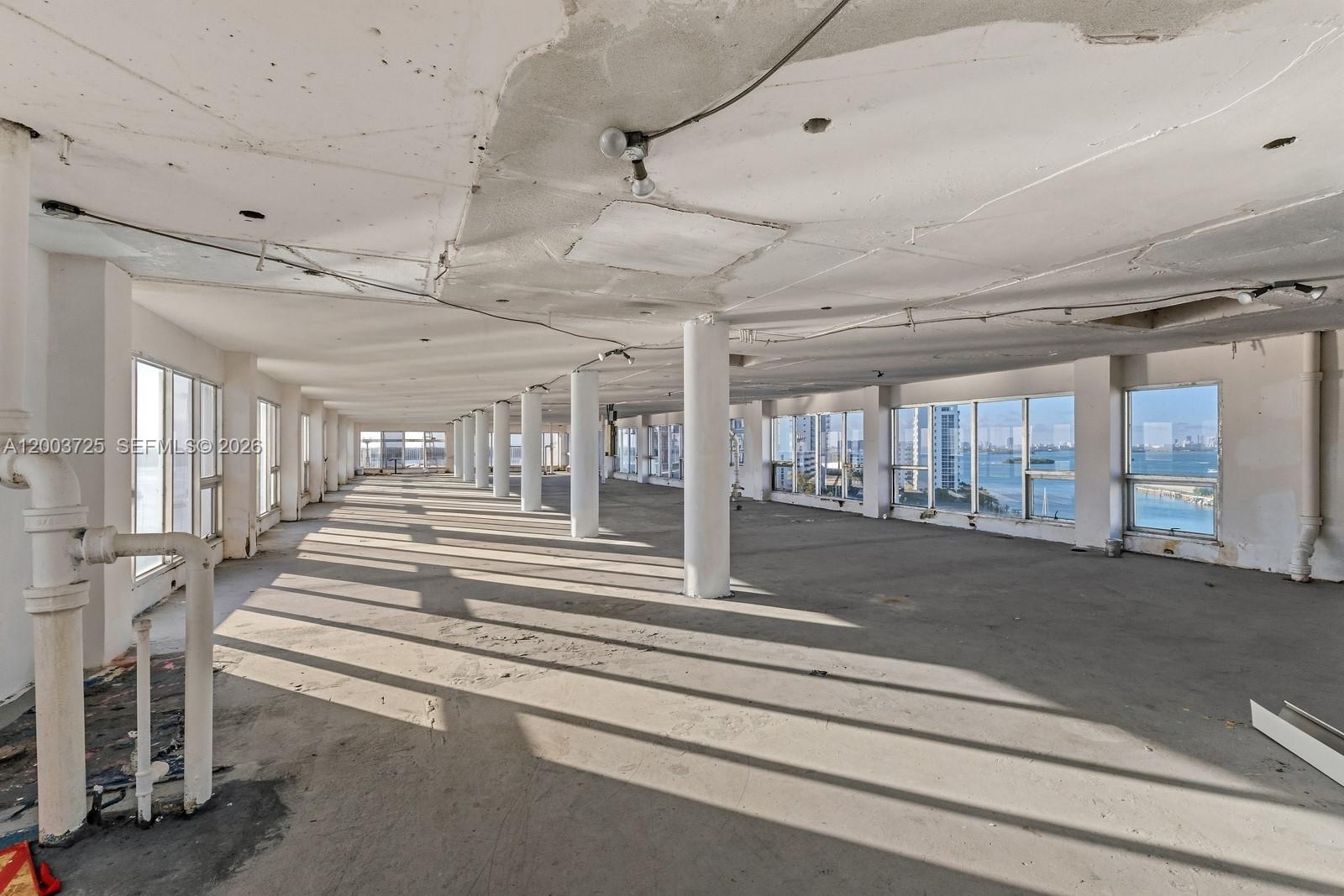 7904 West Dr Penthouse Property Photo 4