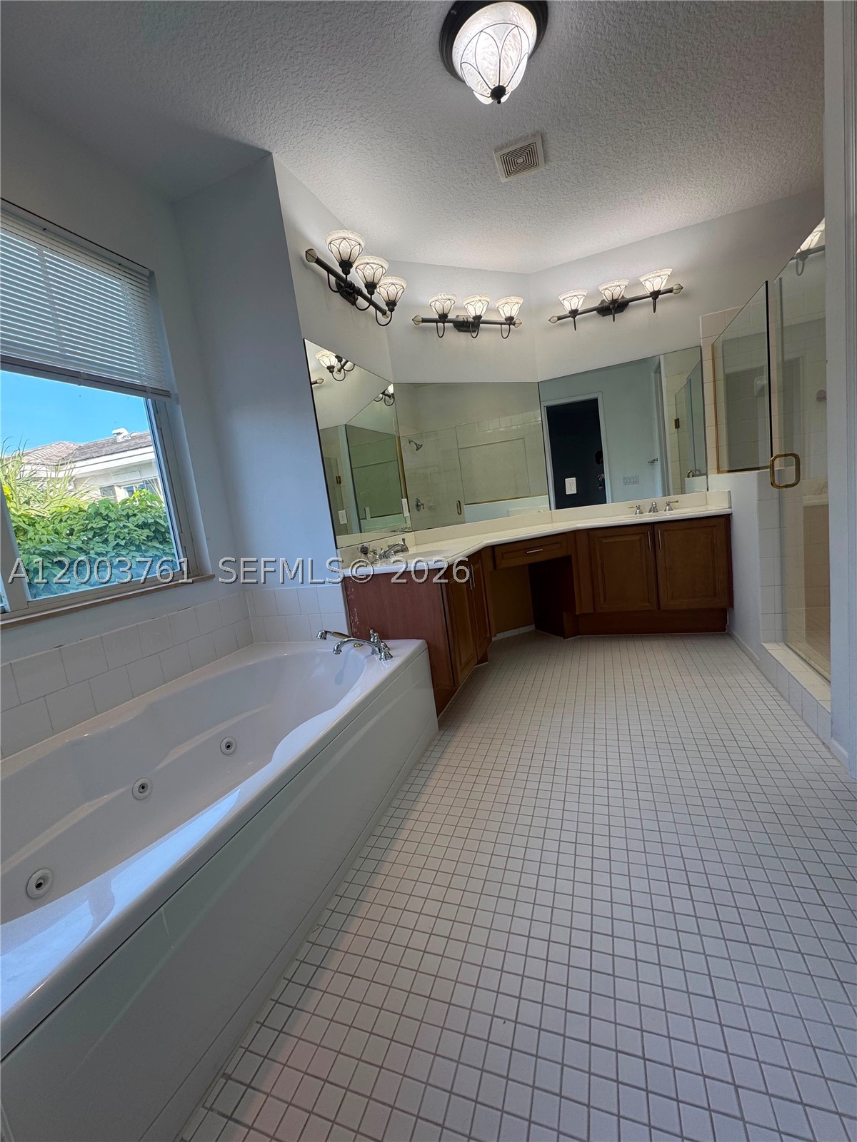 556 Nw 39th Cir Property Photo 15