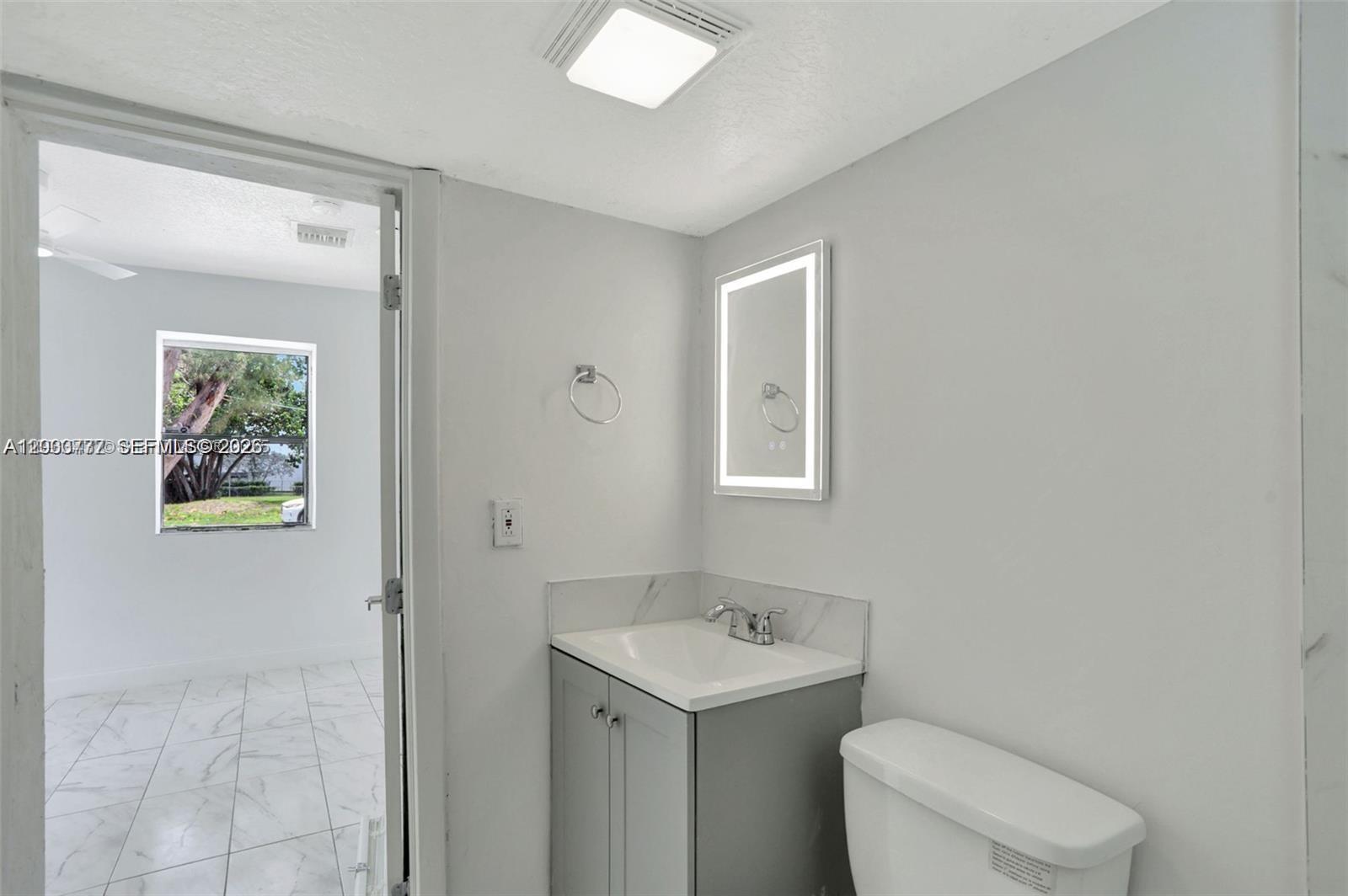 2701 Nw 18th Ter A Property Photo 10