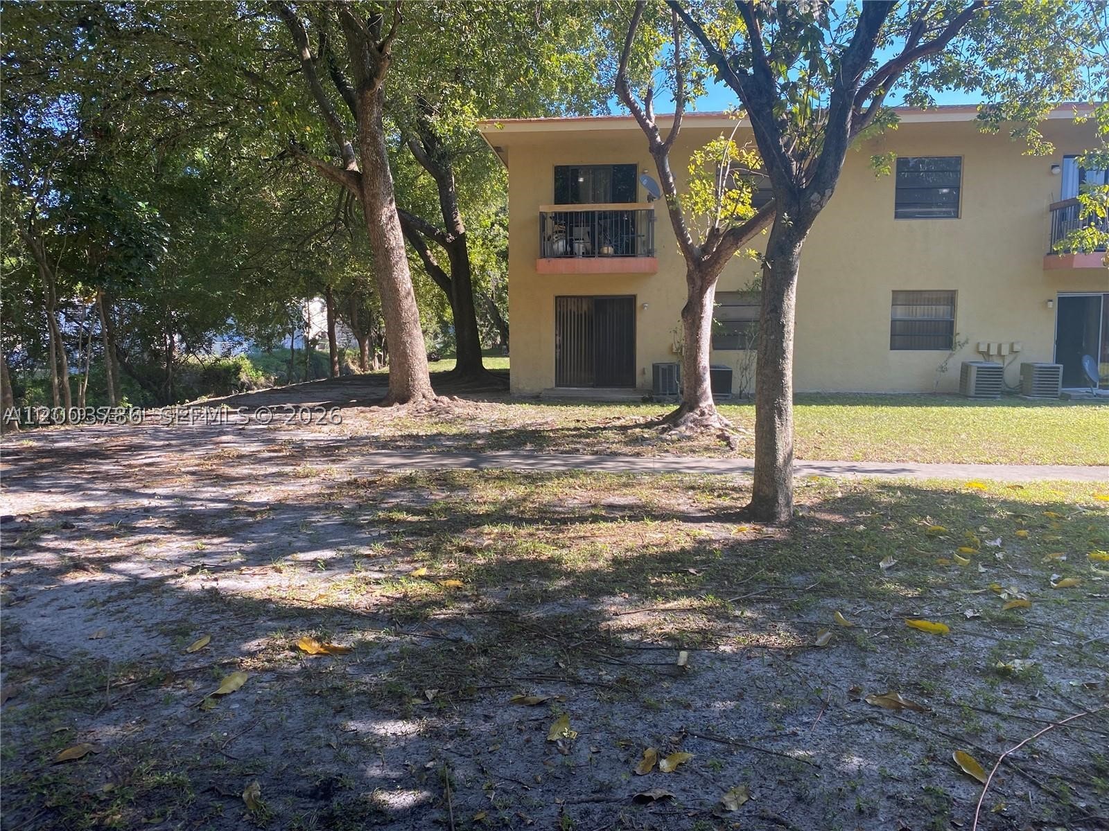 4033 Lakeside Dr 4033 Property Photo 29