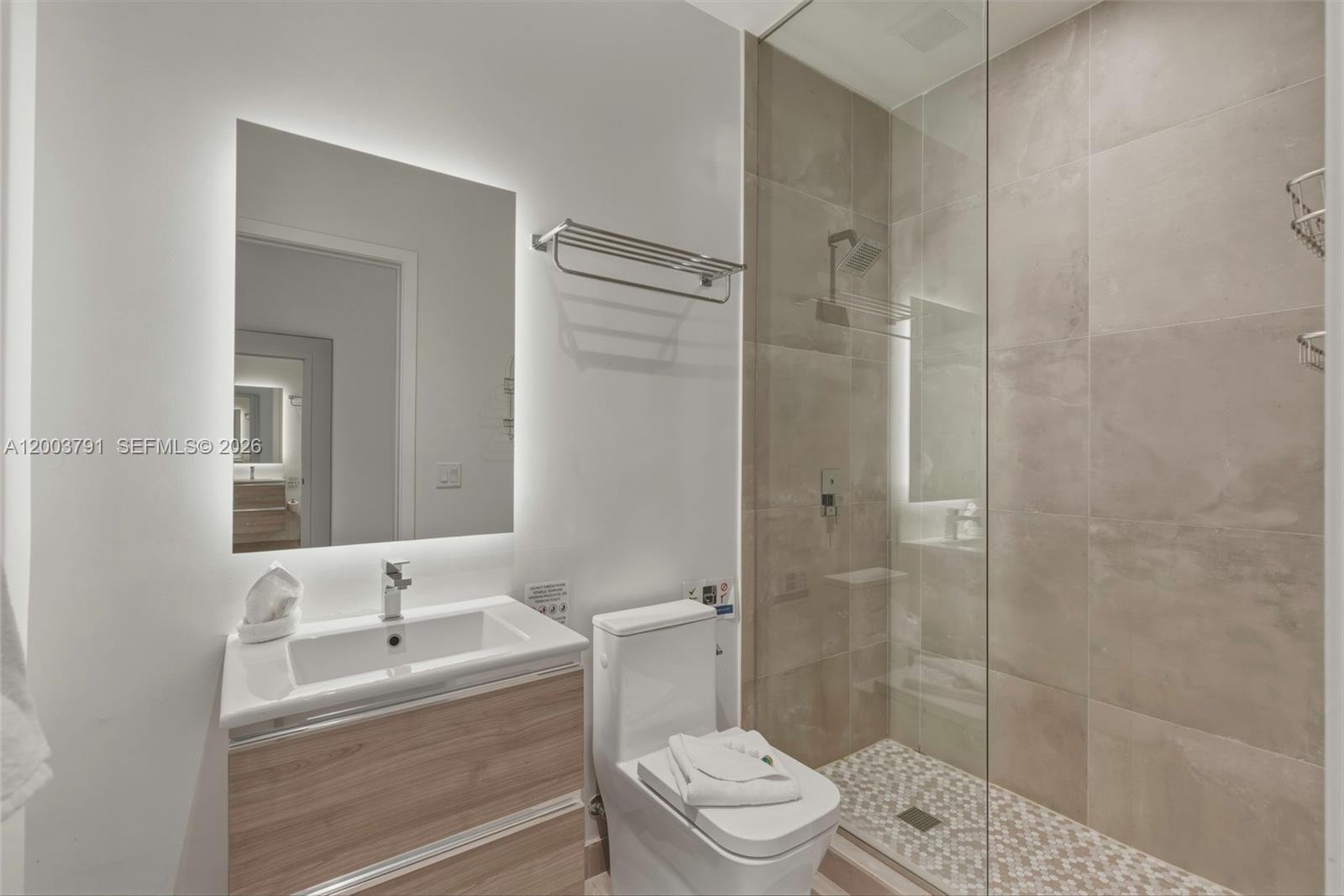 229 Sw 9th St 502 Property Photo 10