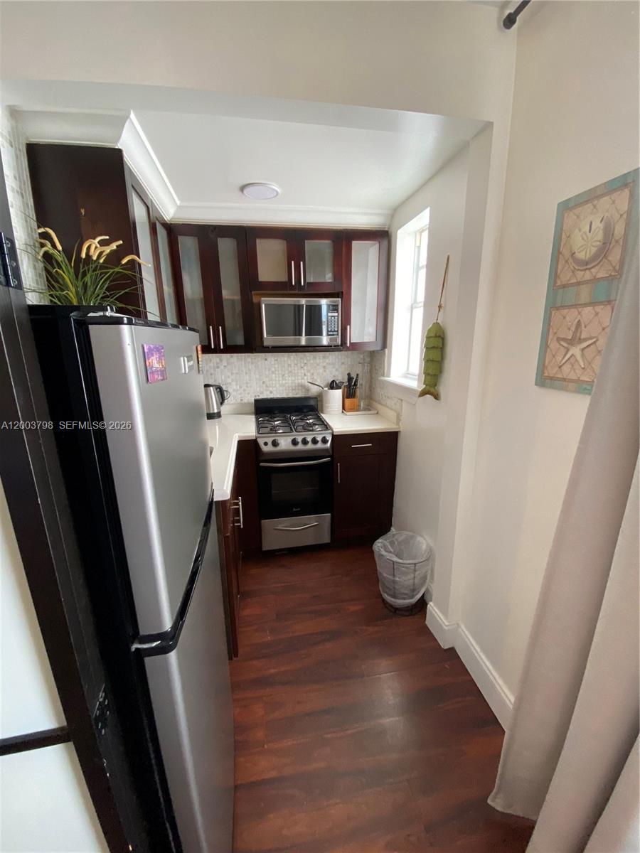 335 Ocean Dr 228 Property Photo 3