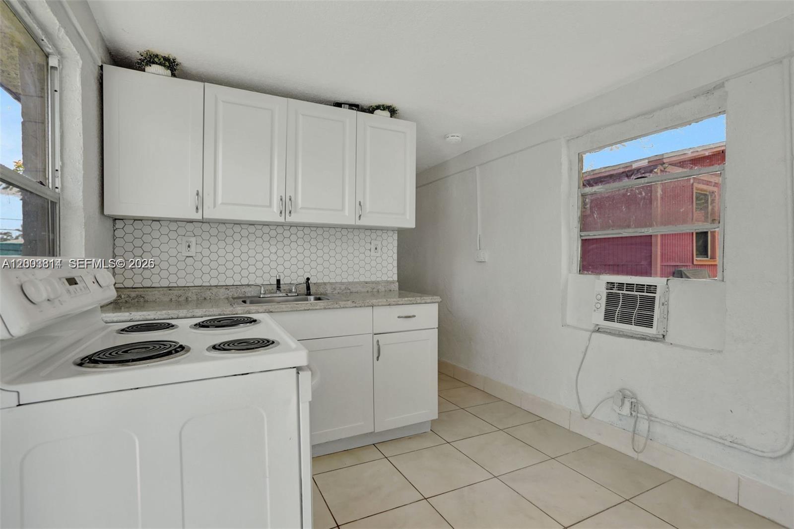 2701 Nw 18th Ter B Property Photo 6