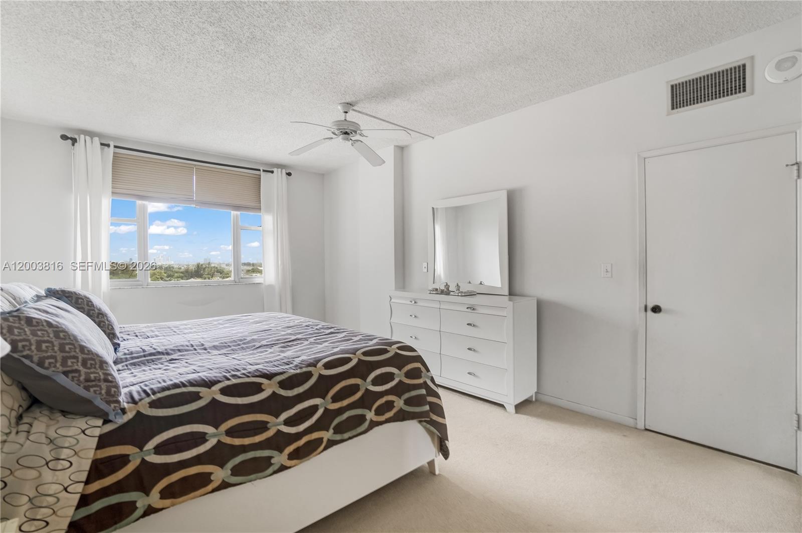 4330 Hillcrest Dr 1017 Property Photo 10