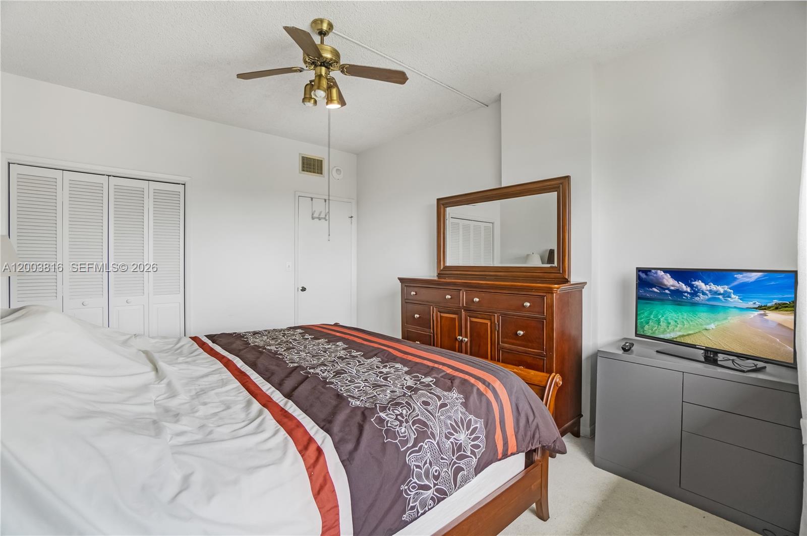 4330 Hillcrest Dr 1017 Property Photo 14
