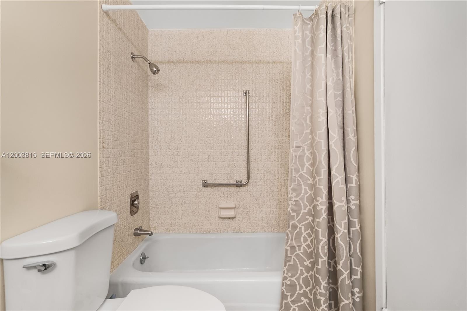 4330 Hillcrest Dr 1017 Property Photo 17