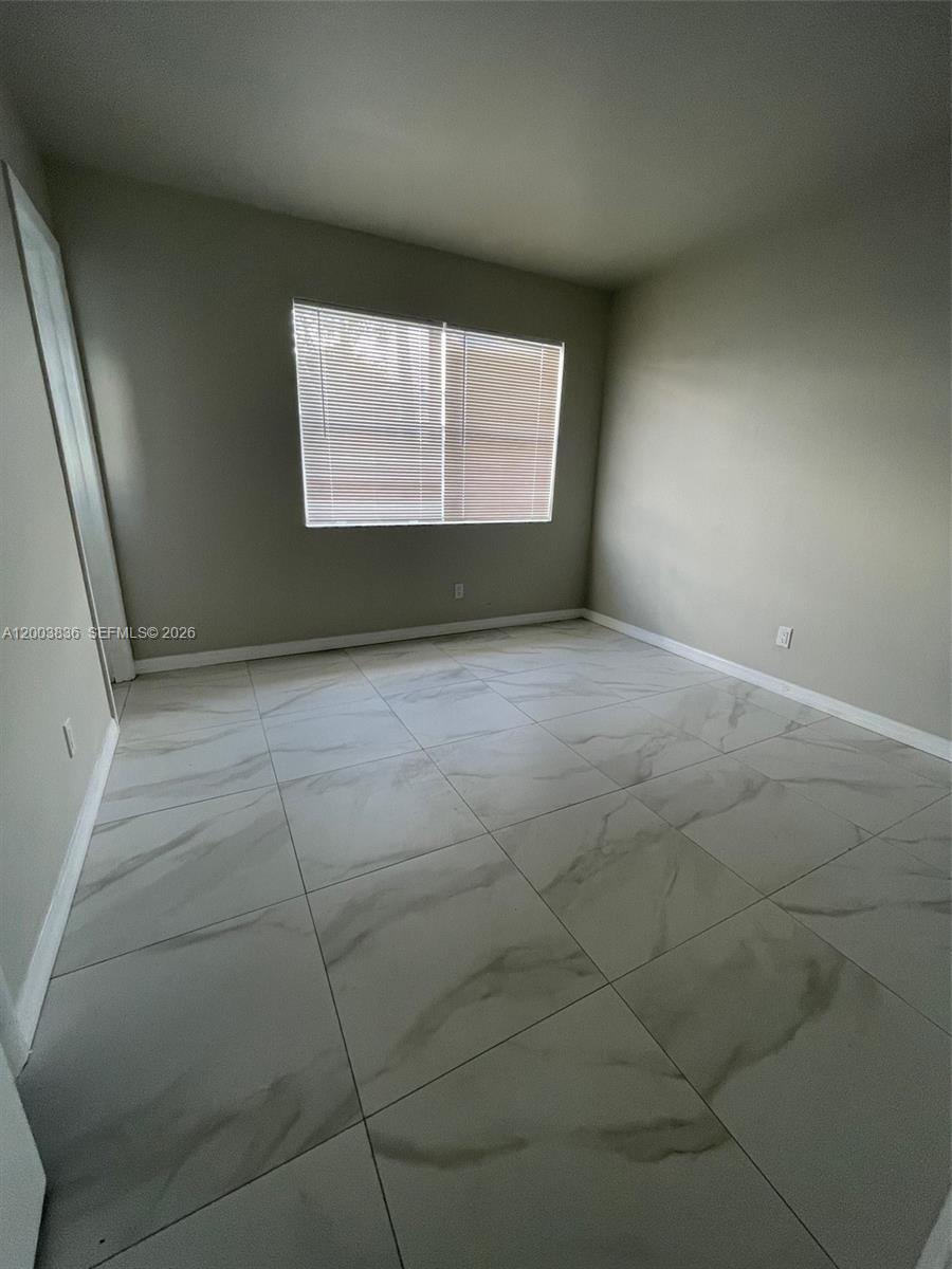1101 S K St 16 Property Photo 3