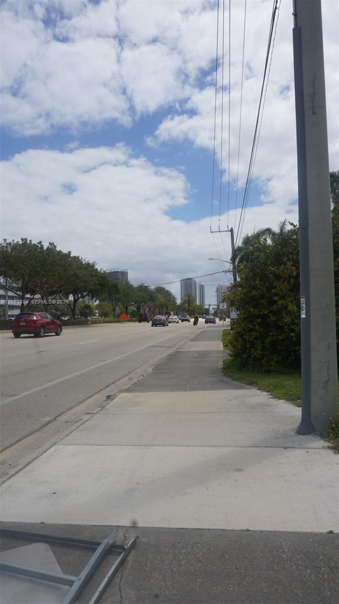 1250 E Hallandale Beach Blvd Property Photo 25