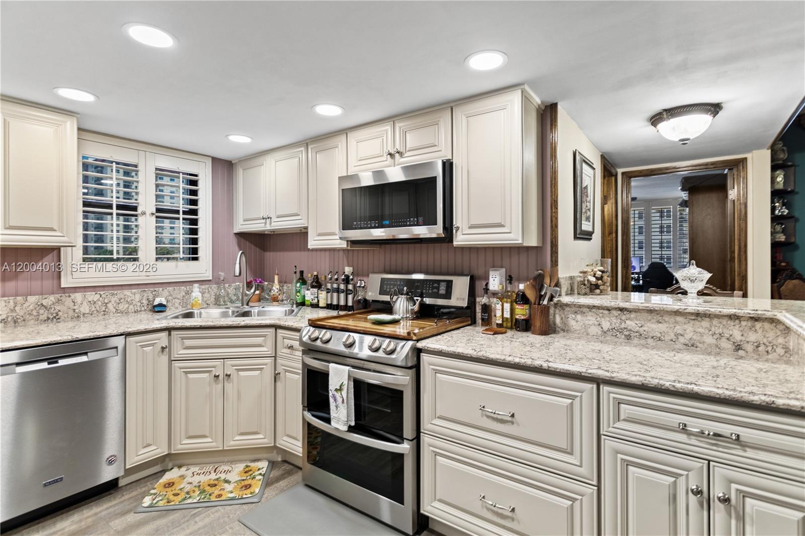 1500 S Ocean Dr 2g Property Photo 16