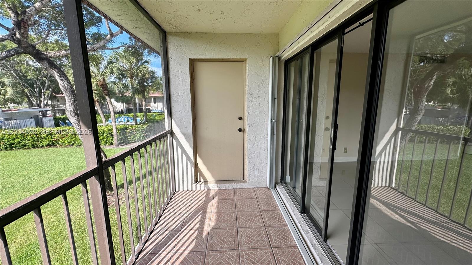 16210 Laurel Dr 203 Property Photo 7