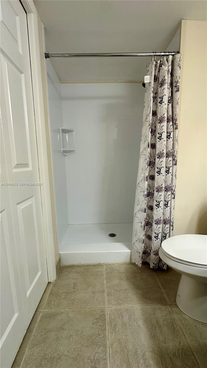 16210 Laurel Dr 203 Property Photo 15