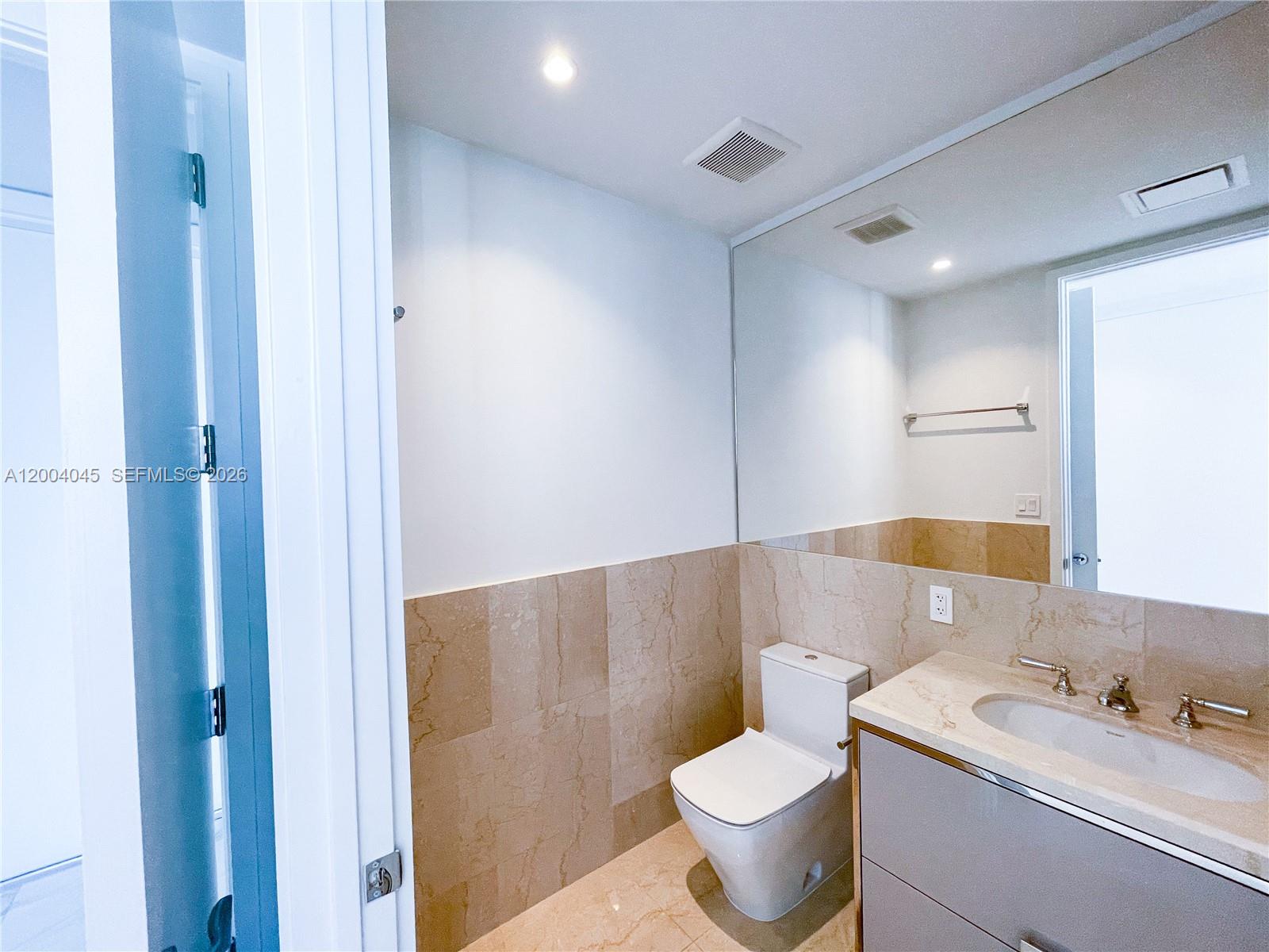 15701 Collins Ave 1205 Property Photo 24