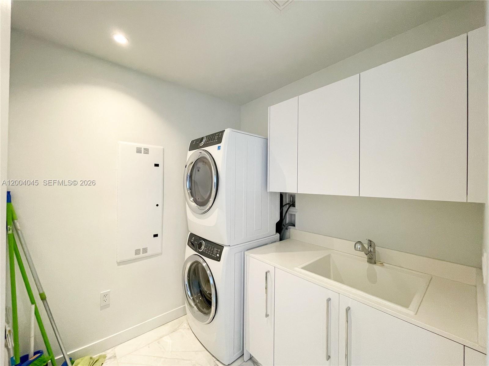 15701 Collins Ave 1205 Property Photo 26