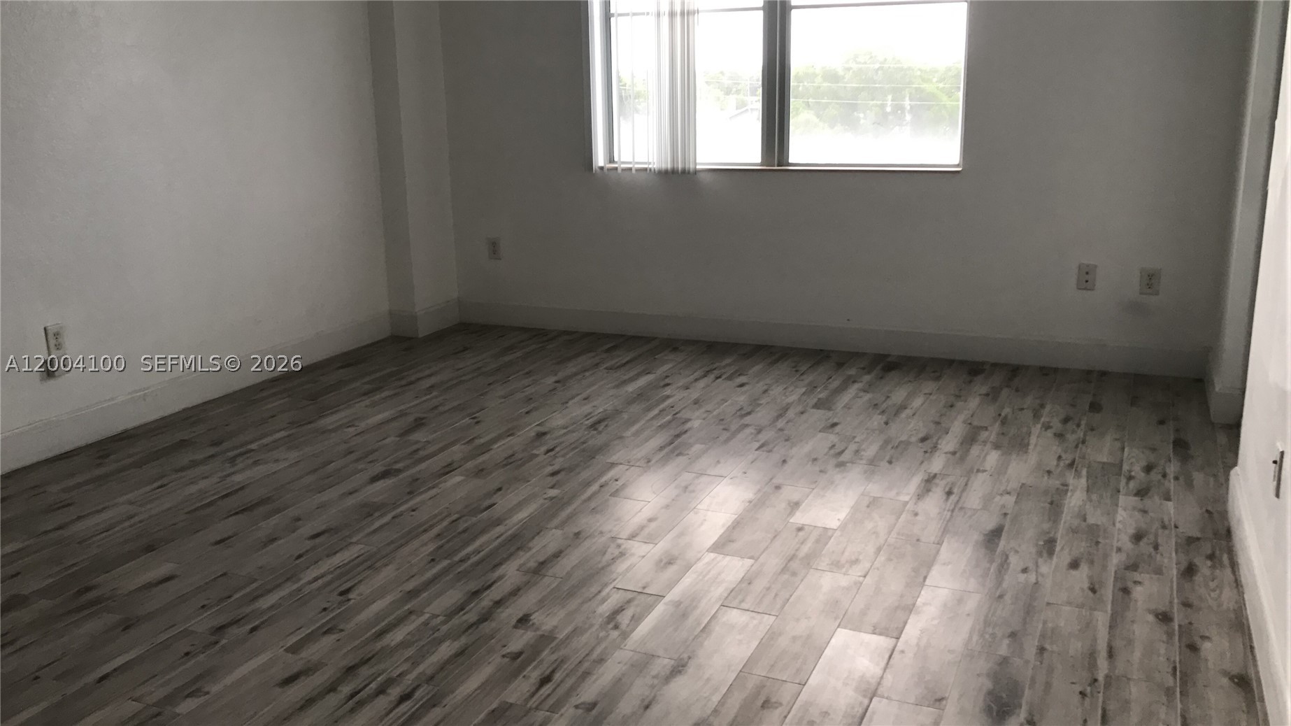 1830 Radius Dr 407 Property Photo 2