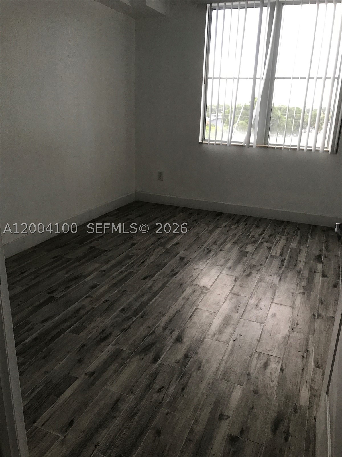 1830 Radius Dr 407 Property Photo 5