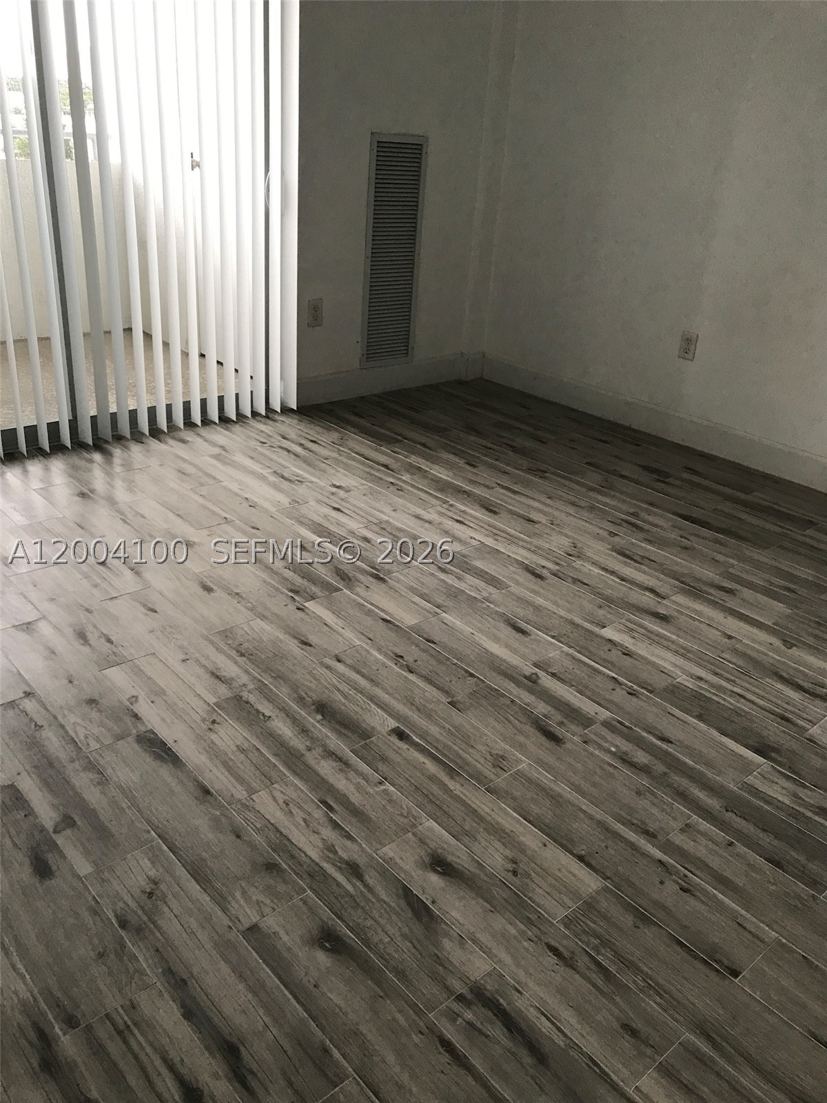 1830 Radius Dr 407 Property Photo 6