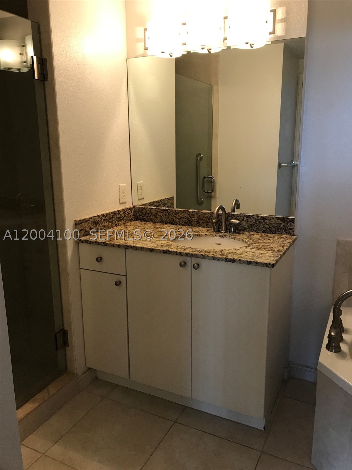 1830 Radius Dr 407 Property Photo 10