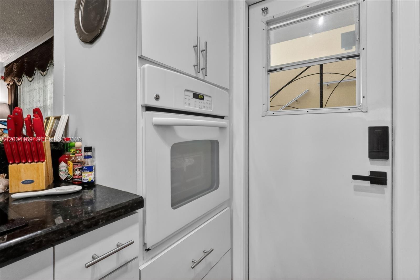 1820 Venice Park Dr 102 Property Photo 6