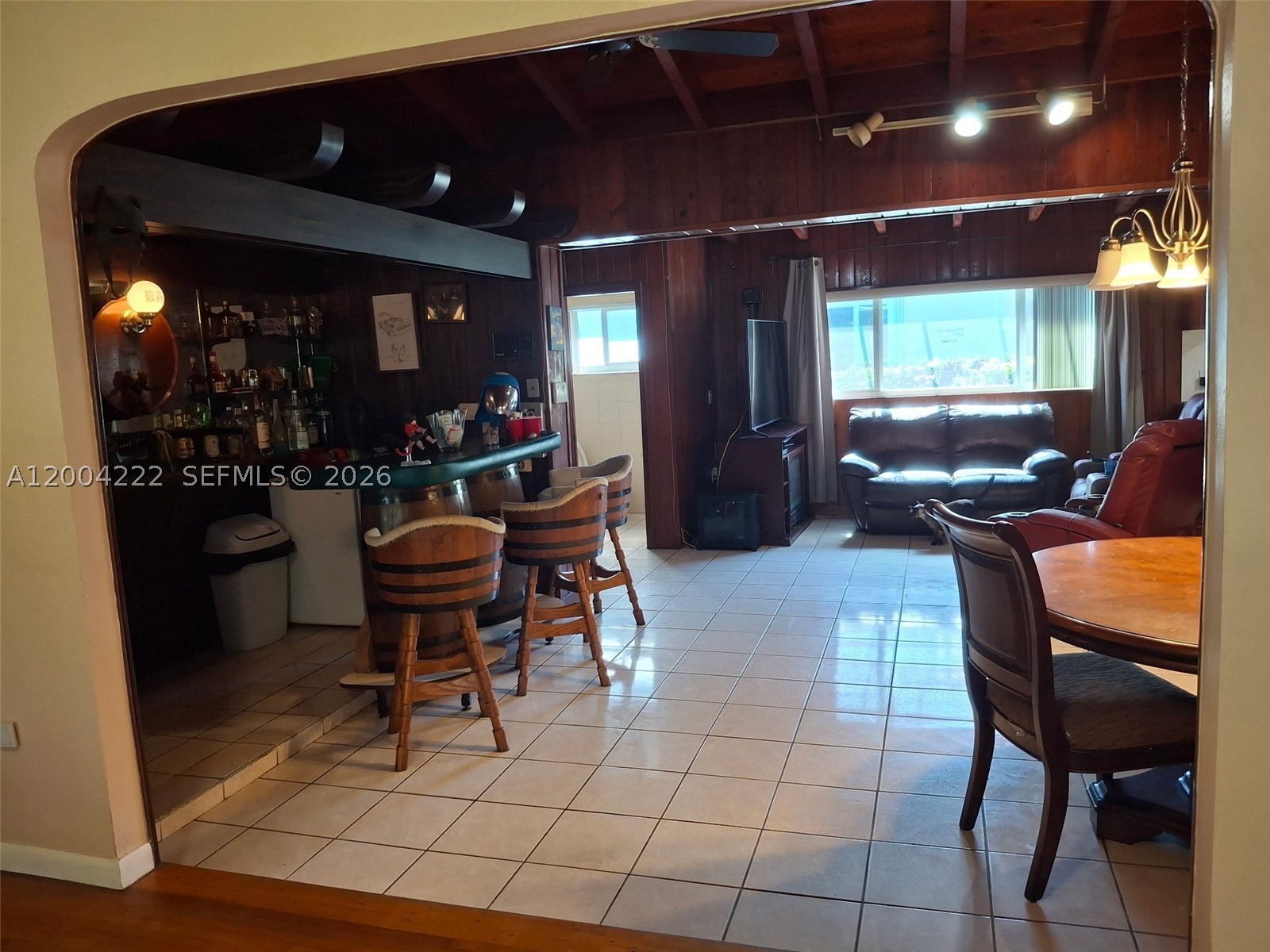 540 Sw 39th Ave Property Photo 6